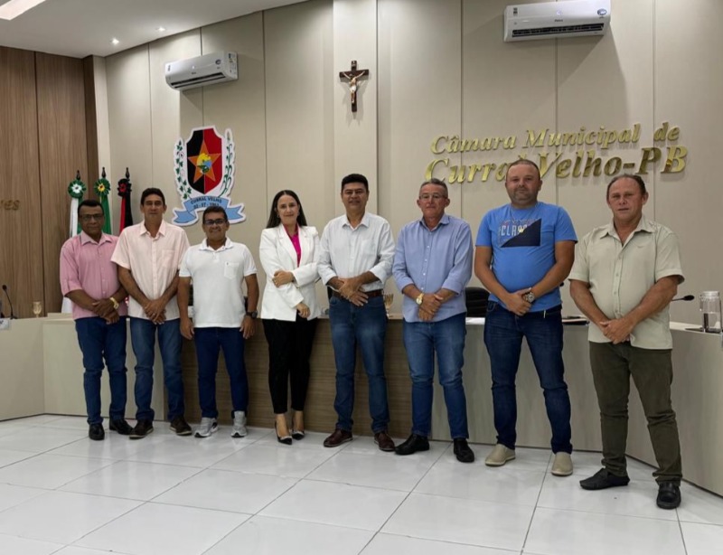 Mais uma reunio ordinria da cmara de Curral Velho foi realizada na ltima sexta-feira, dia 10 de Outubro